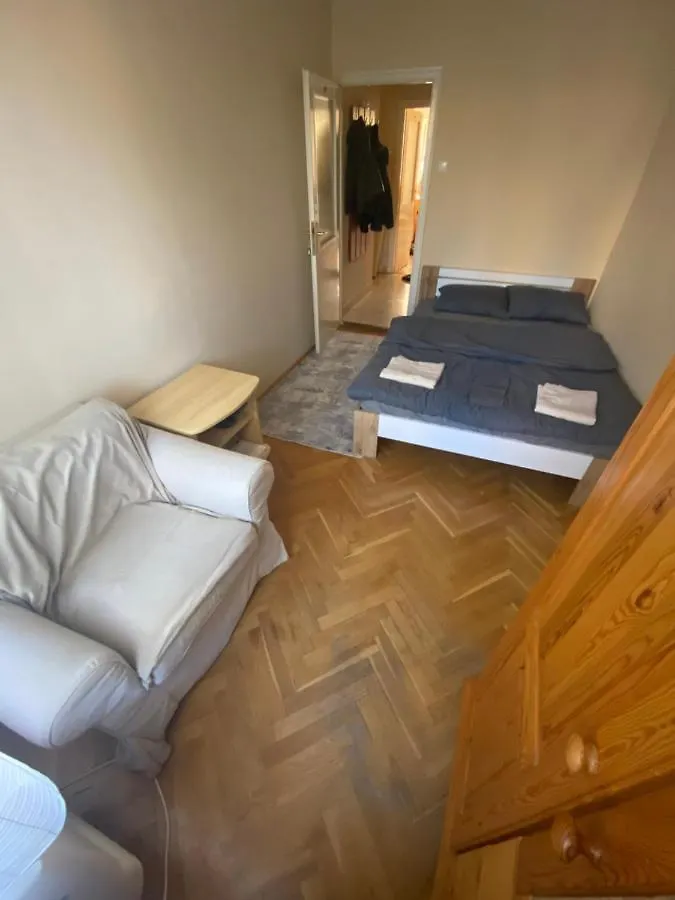 Kwatera prywatna Oeguenc'S Apartment Segedyn